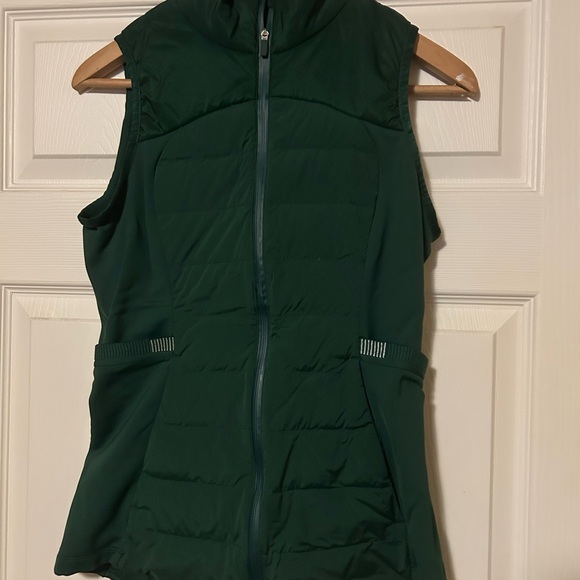 Lululemon Athletica Down for it all vest Size 6 - Picture 8 of 12